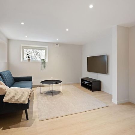 Practical Basement Apt With All Home Comforts Close To City Centre Stavanger Esterno foto
